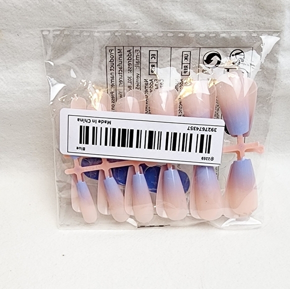 24 Pieces Fake Press On Nails - Picture 5 of 6